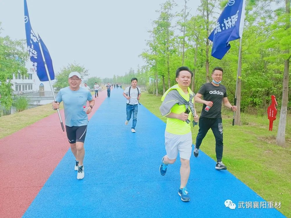 健步走2.jpg 健步走2.jpg